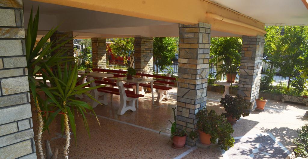 Apartments Dimitra Paralia Dionysiou Exteriör bild