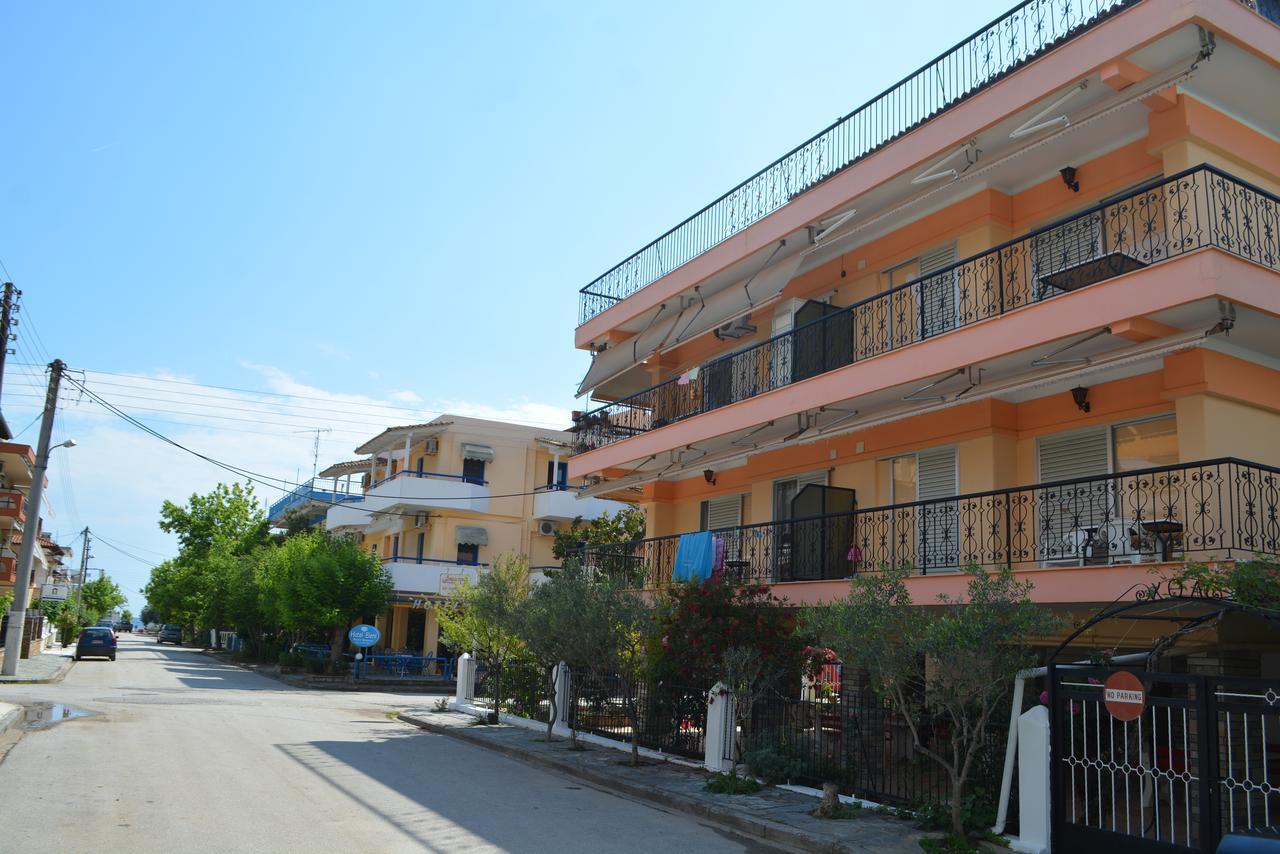 Apartments Dimitra Paralia Dionysiou Exteriör bild