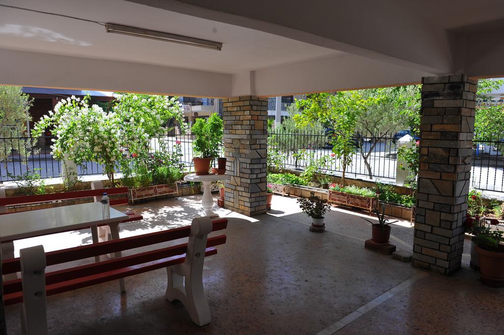 Apartments Dimitra Paralia Dionysiou Exteriör bild