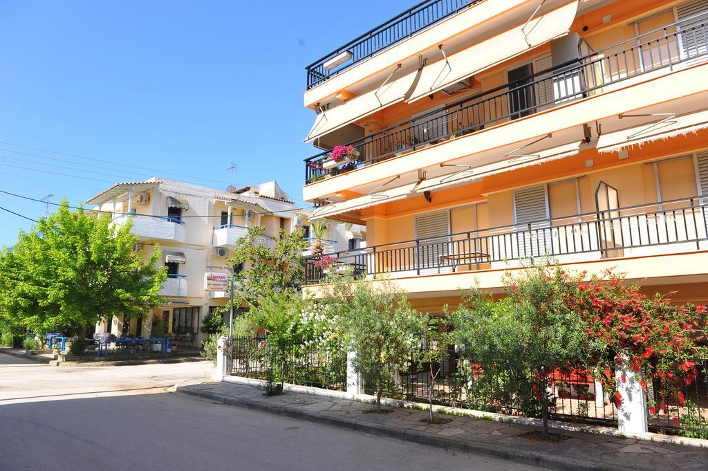 Apartments Dimitra Paralia Dionysiou Exteriör bild